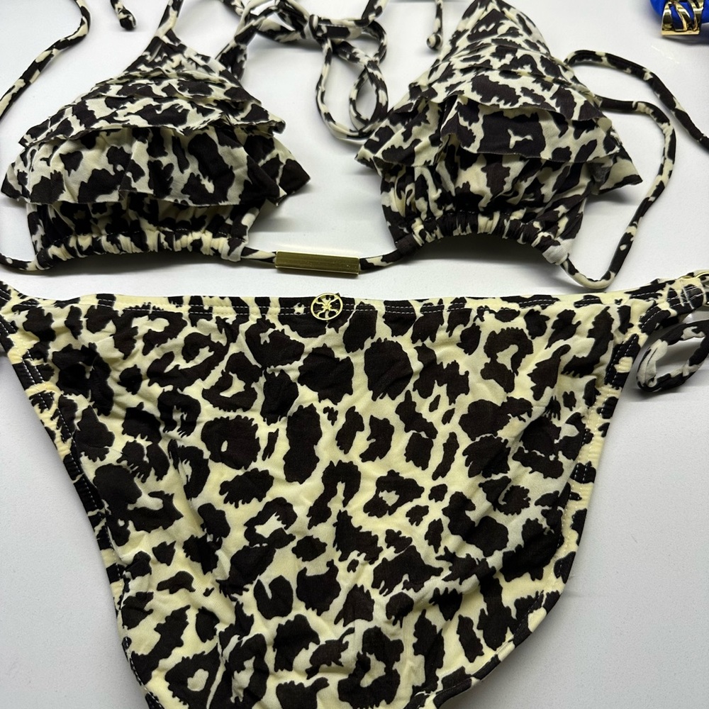 Vix ruffle bikini